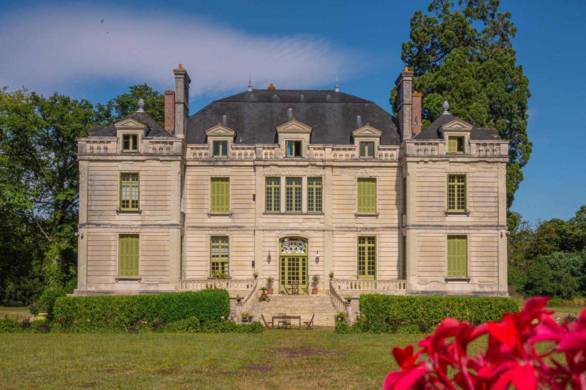 Le Chateau Du Breuil Mazières-de-Touraine Екстериор снимка